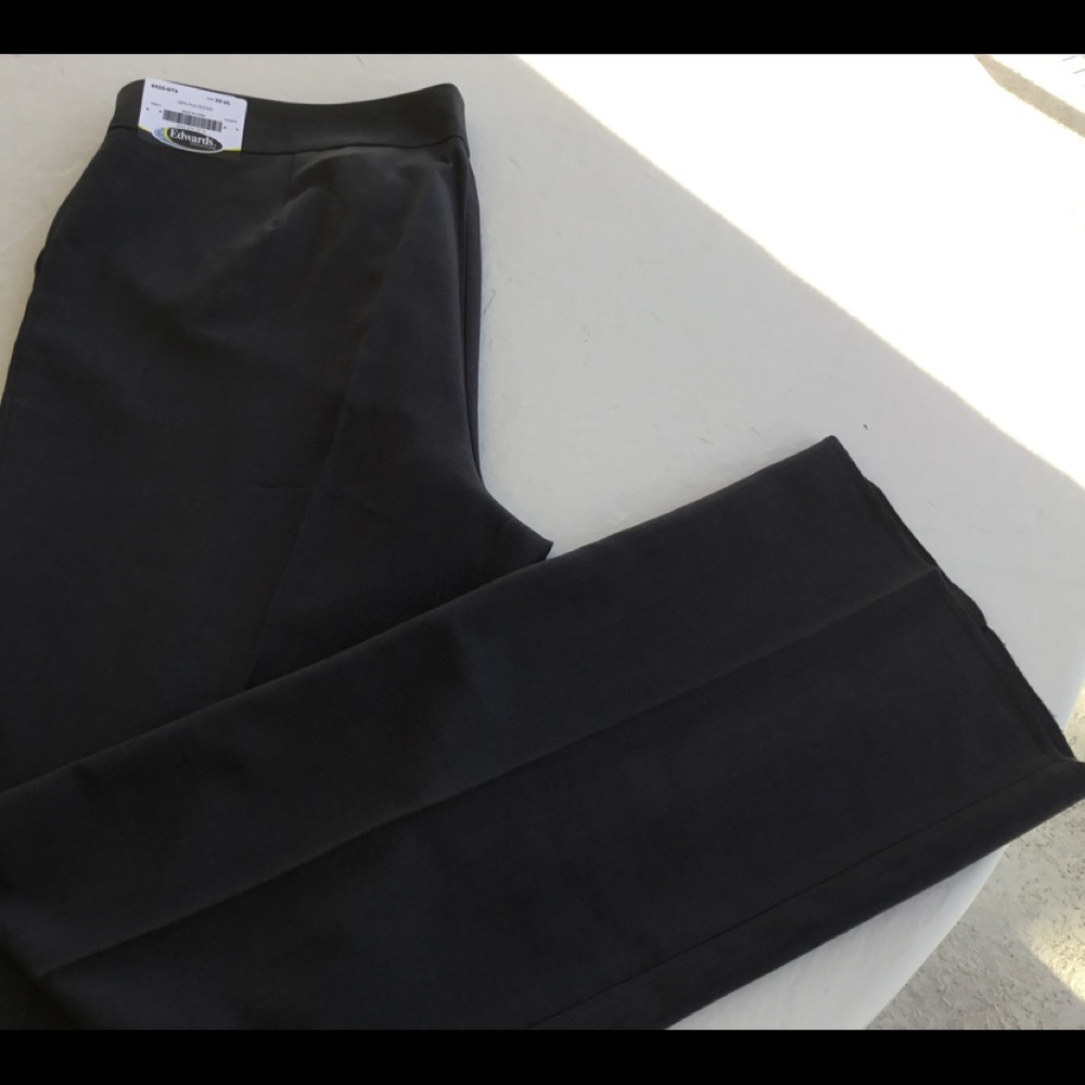 NWT Edwards Signature dress/ casual pant